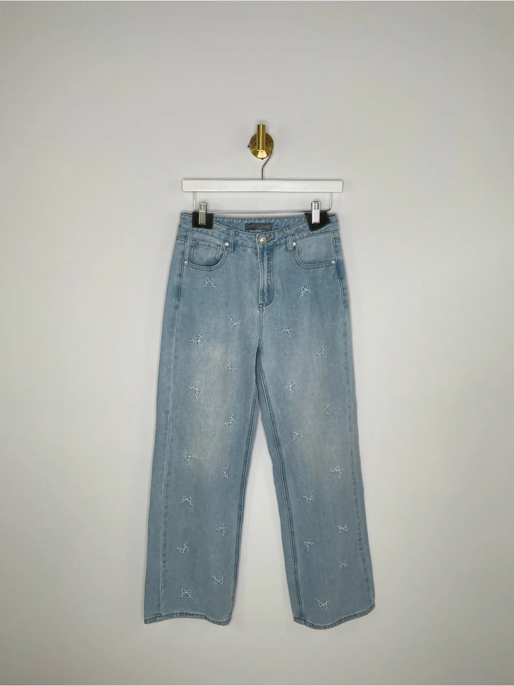 Feminine | Cali 1850 Embroidered Bow Wide Leg Jeans | Light Wash High Rise | 7 - Picture 2 of 11